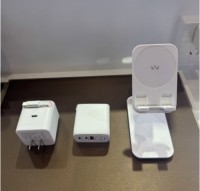 65W GaN Fast mobile charger  with retractable cable 67W GaN charger mobile holder