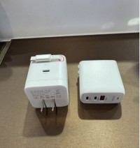 65W GaN Fast mobile charger  with retractable cable 67W GaN charger mobile holder