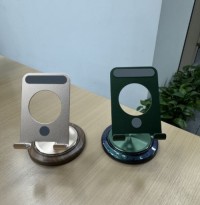 mobile holder rollable and adjustable