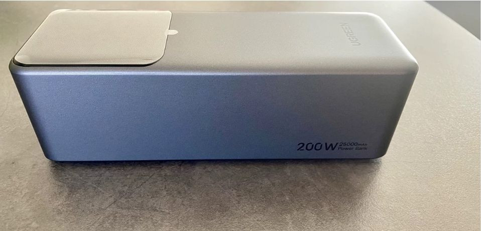 200W  25000mah portable powerbank  high level