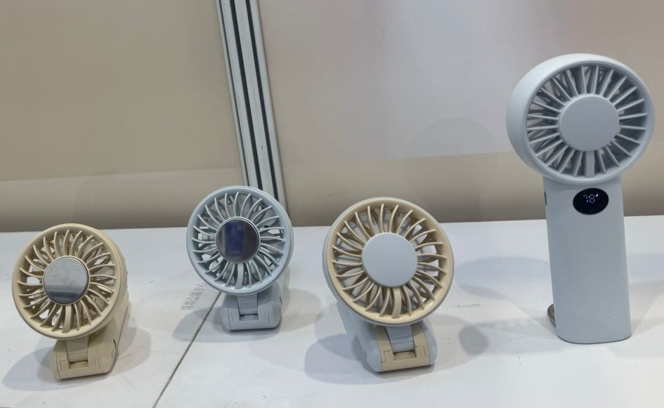rechargeable fan with lights for night camping romantic fan