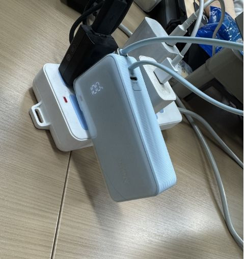 Anker 30W 10000mah  3-in-1 portable powerbank